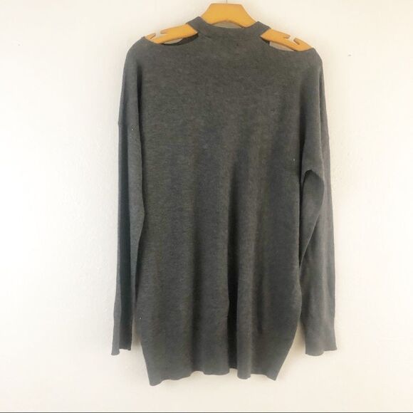 Splendid cut shoulder long sleeves charcoal gray sweater size M. New with tags - Picture 5 of 7